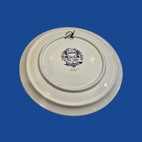 Delfts Royal Sphinx by Boch - Belgium - Delft Blue 8-Inch Round Dutch Wall Plate - Picture 11 of 11